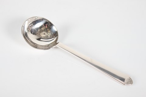 Hans Hansen Silver
Arvesølv no. 4
Serving Spoon