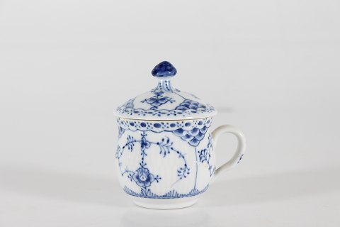 Royal Copenhagen
Halvblonde Musselmalet 
Cremekop 1/744

