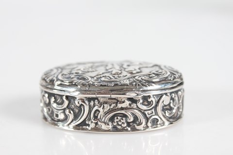 Dansk Sølvsmed Oval pilleæske fremstillet af sølv