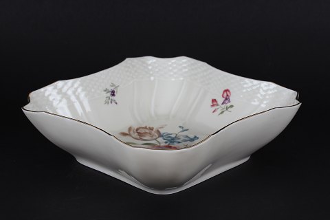 Royal Copenhagen
Frisenborg
Potato bowl 1522
Kr. 350,-