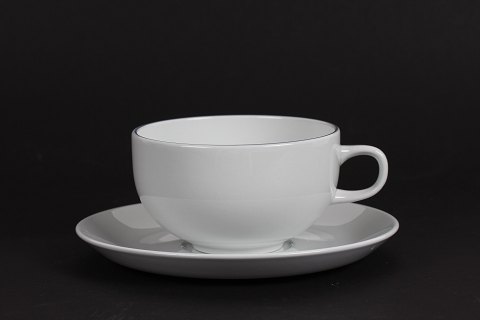 Blue Line
Design by Grethe Meyer 
Teacup 3074
Ø 9,5 cm
Kr. 175,-
