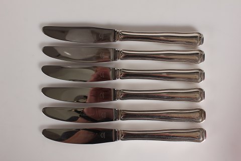 Georg Jensen
Old Danish flatware 
of sterling silver
Dinner Knives
L 22 cm
