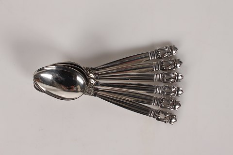 Georg Jensen
Kongebestik
Barneskeer/
små dessertskeer
L 15,5 cm