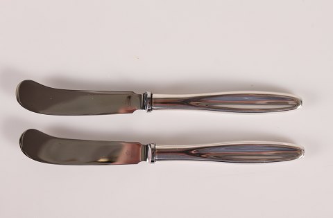 Jeanne Grut
Jeanne Bestik
Smørknive
Længde 17 cm