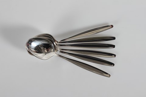 Georg Jensen
Cypres
Barneskeer
L 15,2 cm