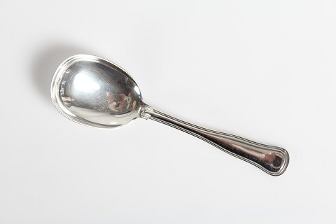 Cohr Dobl. Riflet Silver
Old Danish Silver
Spoon for Jam