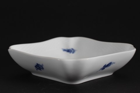 Royal Copenhagen
Blue Flower Braided
Serving bowl 8063
21,5 x 21,5 cm
