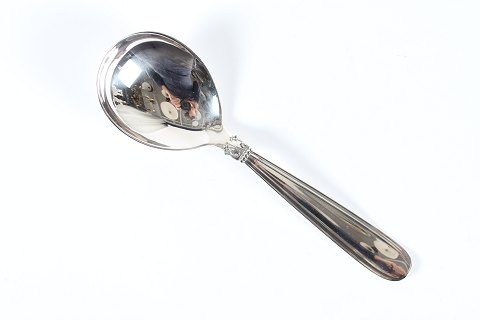 Karina Cutlery
Serving spoon
L 18 cm