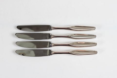 Palace Silver Cutlery
Lunch knives
L 19,5 cm