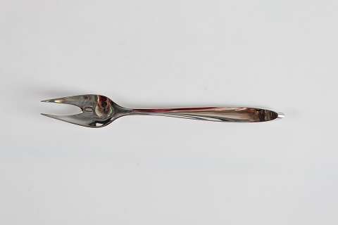 Mimosa flatware
of sterling silver
Large serving fork
L 15,5 cm