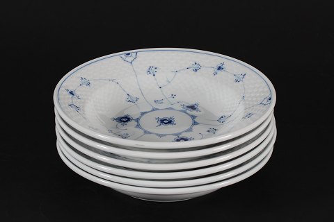 Bing & Grøndahl
Blue Fluted Heavy Hotel Ware
Soup plate 1008
