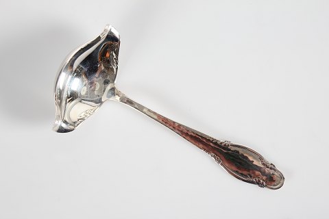 Frijsen-/Frisenborg
Silver Cutlery
Sauce ladle
L 17 cm