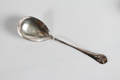 French Lily Silver Cutlery
Serving Spoon
L 24,2 cm