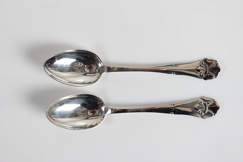 French Lily Silver Cutlery
Small dessert Spoon
L 16 cm