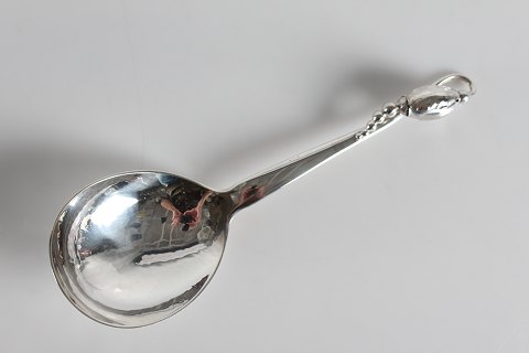 Georg Jensen
Magnolia cutlery
Serving spoon
L 20 cm