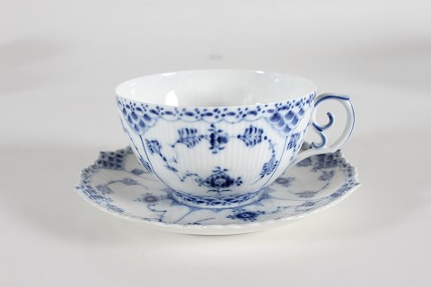 Royal Copenhagen
Musselmalet Helblonde
Kæmpekop 1142
