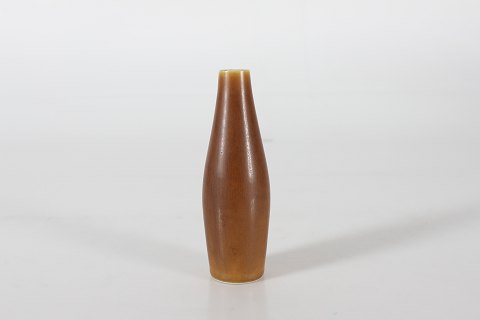 Palshus Keramik
Per Linnemann-Schmidt
Slank vase m/okker glasur
