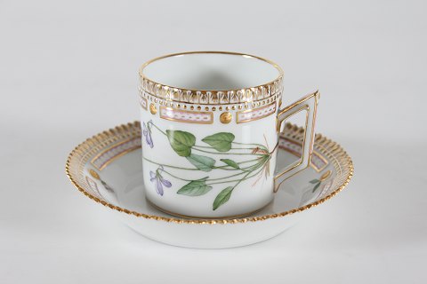 Royal Copenhagen
Flora Danica
Chocolate kop 20/3513