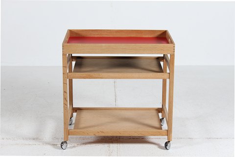 Dansk Møbelkunst
Rullebord af eg m/vendbar bakke