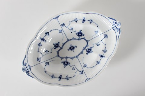 Royal Copenhagen
Musselmalet Riflet
Sjældent serveringsfad 3
