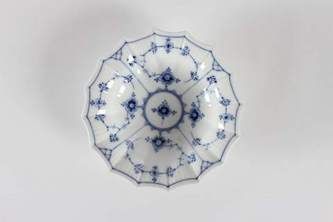 Royal Copenhagen 
Blue Fluted Plain 
Angular serving bowl 141