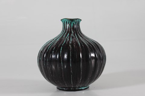 Herman A. Kähler
Svend Hammershøi
Keramik Vase