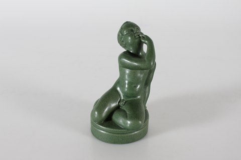 Ipsens EnkeAxel SørensenSiddende dreng 862