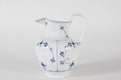 Royal CopenhagenMusselmalet RifletSjælden cacao kande 392