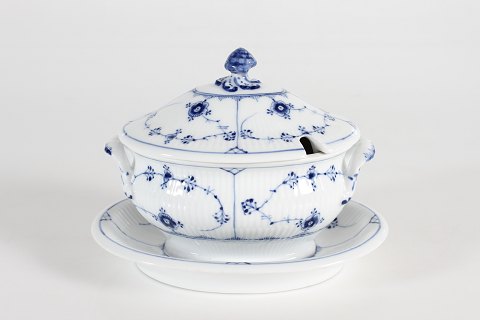 Royal CopenhagenBlue fluted plainAntique lidded bowl 206
