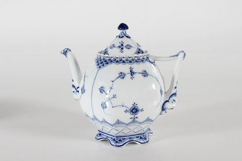 Royal CopenhagenBlue Fluted Full LaceTeapot 1119
