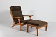 Hans J. Wegner
Chair GE 290 high
of oak
